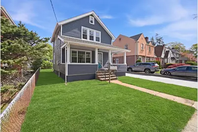 107 E Saint Marks Place, Valley Stream, NY 11580 - Photo 2