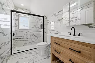 107 E St Marks Pl, Valley Stream, NY 11580 - Photo 12