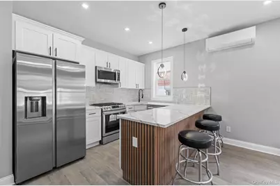 651 Saint Lawrence Avenue, Bronx, NY 10473 - Photo 2