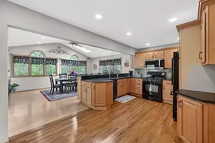 21 Foxcroft Dr, Nanuet, NY 10954 - Photo 14