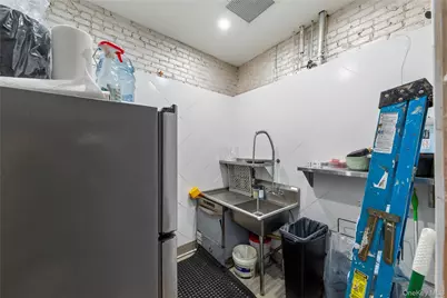 1149 2nd Avenue, New York, NY 10065 - Photo 10