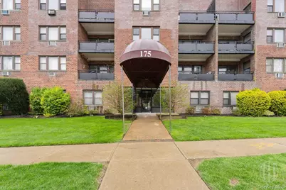 175 Archer Street #3E, Freeport, NY 11520 - Photo 1