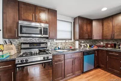 10216 164th Road, Howard Beach, NY 11414 - Photo 12