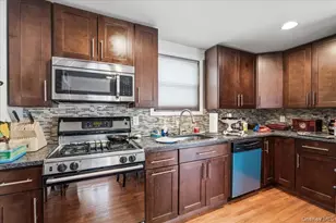 102-16 164th Rd, Howard Beach, NY 11414 - Photo 12