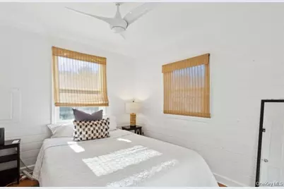127 Inlet Road W, Hampton Bays, NY 11946 - Photo 20