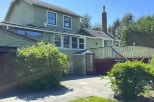 127 Inlet Road W, Hampton Bays, NY 11946 - Photo 4