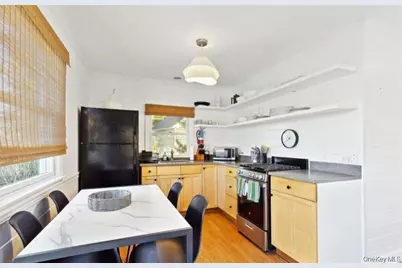 127 Inlet Road W, Hampton Bays, NY 11946 - Photo 18