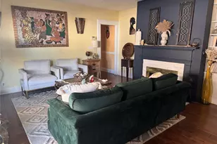 187-18 Hilburn Ave, Saint Albans, NY 11412 - Photo 2