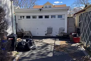 187-18 Hilburn Ave, Saint Albans, NY 11412 - Photo 20