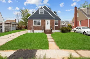 1977 Jackson Ave, Elmont, NY 11003 - Photo 14