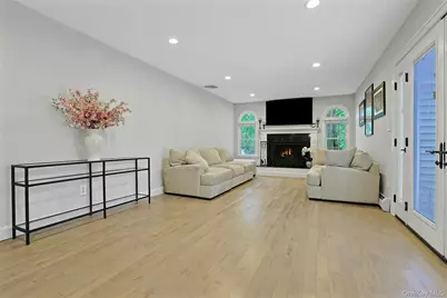 6 Mendolia Court, Pearl River, NY 10965 - Photo 18
