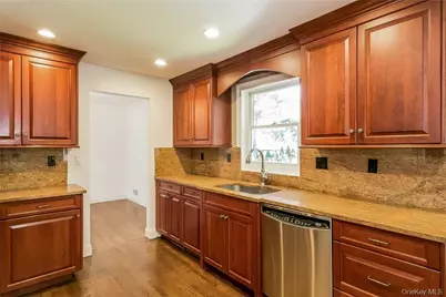 20 Walker Avenue, Rye, NY 10580 - Photo 4