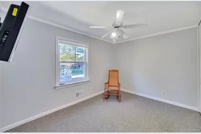 729 Ent Avenue, Westhampton, NY 11978 - Photo 30