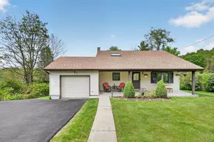 8 Meadow Ct, Carmel, NY 10512 - Photo 1