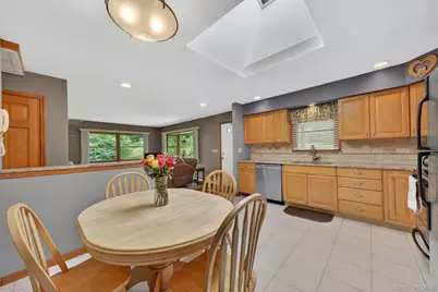 8 Meadow Court, Carmel, NY 10512 - Photo 14
