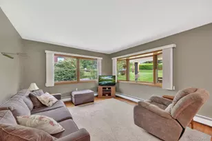 8 Meadow Ct, Carmel, NY 10512 - Photo 6