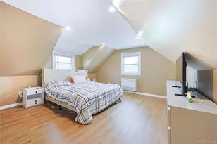 3734 Ferndale Dr, Wantagh, NY 11793 - Photo 24