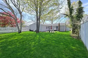 32 Plaza Ln, Selden, NY 11784 - Photo 22