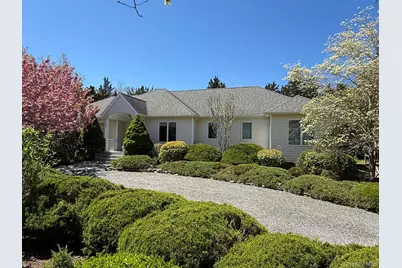 650 The Esplanade, Southold, NY 11971 - Photo 2