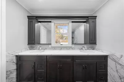 257 Southlawn Avenue, Central Islip, NY 11722 - Photo 26