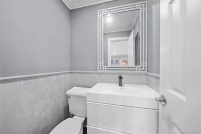 257 Southlawn Avenue, Central Islip, NY 11722 - Photo 16
