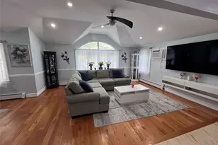 110-26 175th St, Jamaica, NY 11433 - Photo 4