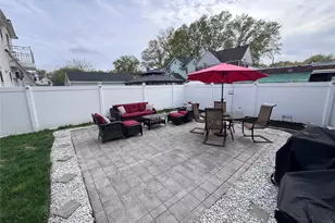 110-26 175th St, Jamaica, NY 11433 - Photo 38