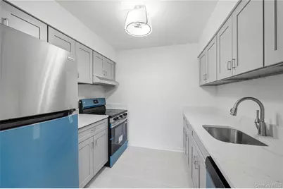 1901 Cortland Drive #19A, Newburgh, NY 12550 - Photo 4