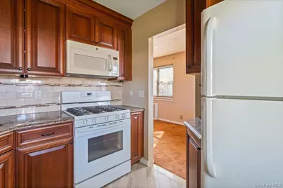6701 152nd Street #220A, Flushing, NY 11367 - Photo 10