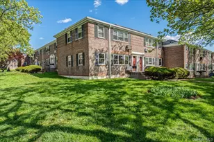 67-01 152nd St, Flushing, NY 11367 - Photo 2