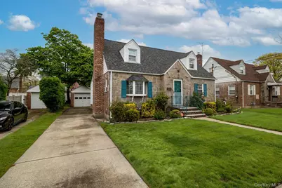 91 Lutz Drive, Valley Stream, NY 11580 - Photo 2