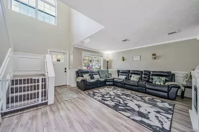 12 Orange Avenue, Port Jefferson, NY 11776 - Photo 6