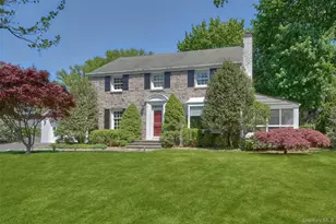 71 Heatherbloom Rd, White Plains, NY 10605 - Photo 2