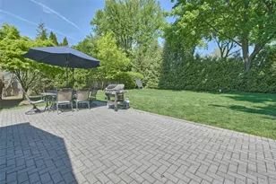 71 Heatherbloom Rd, White Plains, NY 10605 - Photo 6