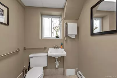2461 Merrick Avenue, Merrick, NY 11566 - Photo 26