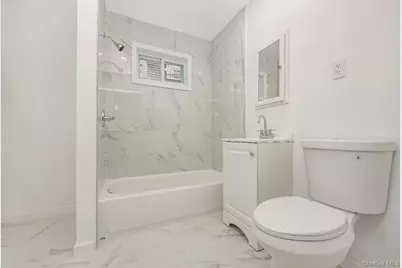54 5th Street, Ronkonkoma, NY 11779 - Photo 12