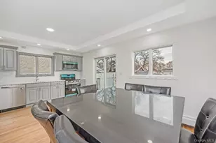 54 5th St, Ronkonkoma, NY 11779 - Photo 14