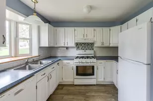 34 Apple Tree Dr, Rhinebeck, NY 12572 - Photo 8