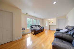 97 Chestnut St, Mount Sinai, NY 11766 - Photo 24