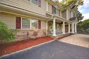 97 Chestnut St, Mount Sinai, NY 11766 - Photo 4