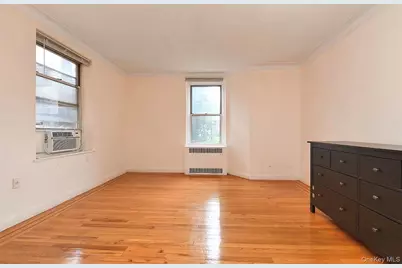 69-09 108th Street #109, Forest Hills, NY 11375 - Photo 4