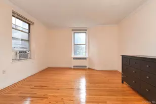 69-09 108th St, Forest Hills, NY 11375 - Photo 4