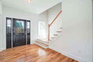 16 Bear Hollow Ln, Hyde Park, NY 12538 - Photo 2