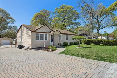 140 Poplar Street, Central Islip, NY 11722 - Photo 1