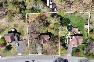 16 Winterberry Dr, Middle Island, NY 11953 - Photo 20