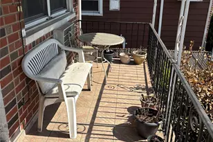 1056 Swinton Ave, Bronx, NY 10465 - Photo 4