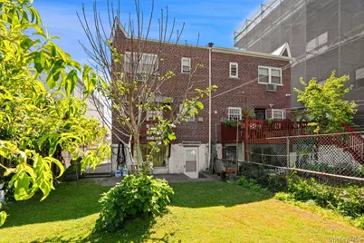1056 Swinton Avenue, Bronx, NY 10465 - Photo 24