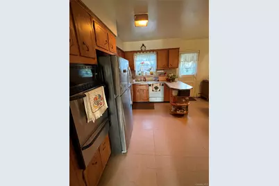 1056 Swinton Avenue, Bronx, NY 10465 - Photo 8