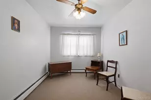 1056 Swinton Ave, Bronx, NY 10465 - Photo 14