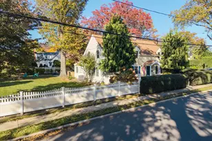 61 Drexel Ave, Westbury, NY 11590 - Photo 6